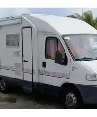 Camper semi-integrale Bari