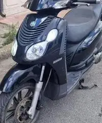 Piaggio 200