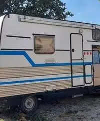 Camper mansarda, 6 posti, con cucina e bagno - 2