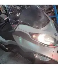 Piaggio MP3 - 2