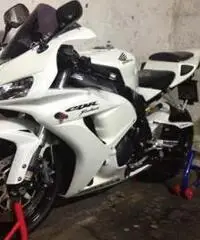 Honda Cbr 1000 rr fireblade - Genova - 2