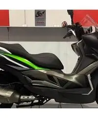 Kawasaki J300 - 2014