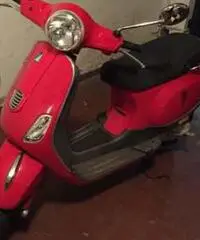 Vespa Lx 50 2t - Genova