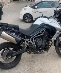 Triumph Tiger 800 - 2