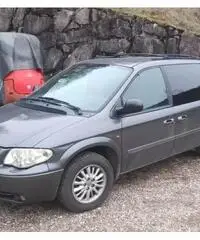 CHRYSLER Voyager 2,5 TD GRD LX - 2