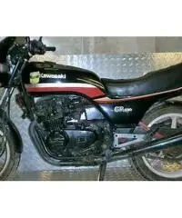 Kawasaki GPZ 550 - 1983 - 2