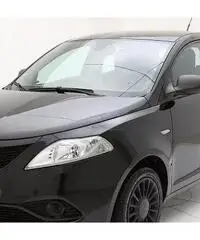 Lancia Ypsilon 1.2 69 CV 5 porte GPL Ecochic Black