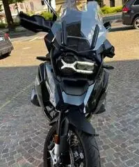 BMW R 1250 GS - total black con borse originali - 2