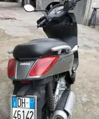 Yamaha xmax 250 - 3