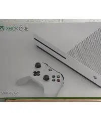 XBOX ONE SLIM 500 GB + 4 giochi