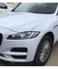 Jaguar F-Pace 2.0 D 180 CV aut. Pure