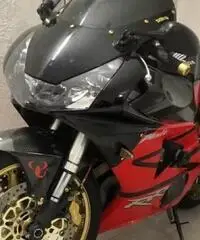 Honda CBR 954