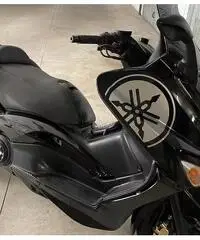 Yamaha T Max - 2005