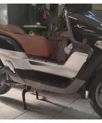 Yamaha scooter