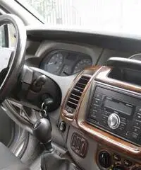 Van 8 posti Opel Vivaro - Monza - 3