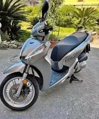 Honda sh 300