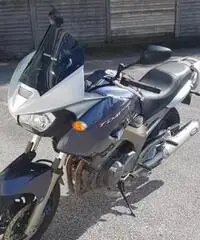 Moto tdm 900