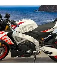 Aprilia Tuono V4 1100 Factory Speed White