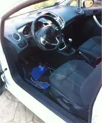 Ford Fiesta 1.4 - 4