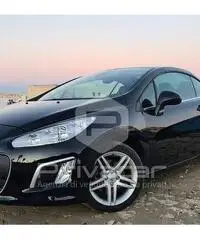 PEUGEOT 308 2.0 HDi 140CV CC Féline