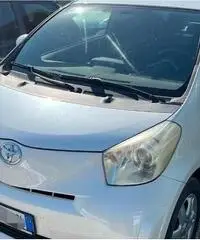 Toyota iQ 1.0 BENZINA AUTOMATICO