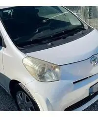 Toyota iQ 1.0 BENZINA AUTOMATICO - 2