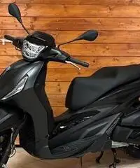 Piaggio Beverly 300 Deep black - Rate a TASSO 0