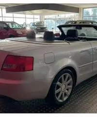 Audi a4 cabrio 2.5 tdi - 4