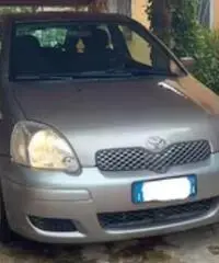 Toyota Yaris 2003 - 4