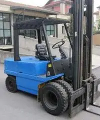 CARRELLO ELEVATORE DIESEL OM DI 50 C 500 - 2