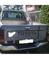 Toyota Hilux - 2