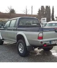 Mitsubishi l200 - 3