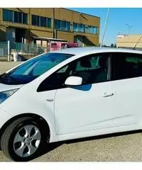 Vendesi Kia Venga 1.4 Benz/Gpl