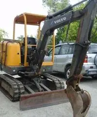 Mini escavatore volvo ec 25 anno 2006 25 quintali - 2