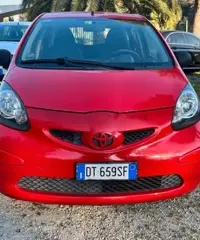 Toyota Aygo 1.0 12V VVT-i 5 porte Sol NEOPATENTATI