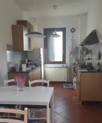 Stanza per studentesse 300 euro zona Coroncina - 3