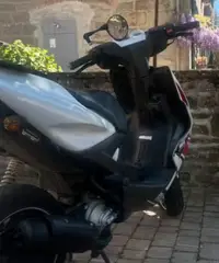 Scooter Yamaha Aerox 50 - 2