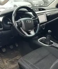 Toyota Hilux 2.4 D-4D 4WD Extra Cab - 2018 IVA DED - 2