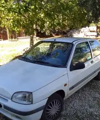 Renault clio - 2