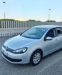 Volkswagen Golf 1.6 TDI DPF 5p. Highline