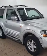 Mitsubishi Pajero 3.2 16V DI-D 3p. GLS2 - 2