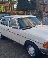 Mercedes w123 240d epoca - 2