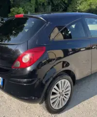 Opel Corsa 1.2 Benzina UNICO - 3