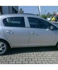 Opel corsa 1200 benzina e gpl