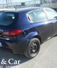 ALFA ROMEO 147 AUTOVETTURA 5 porte diesel del 2005 - 4