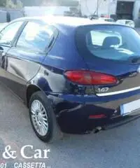 ALFA ROMEO 147 AUTOVETTURA 5 porte diesel del 2005 - 5