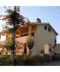 Villa di 7 locali in Affitto - zona MORRONA