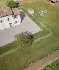 Villa Bifamiliare con giardino 5000 mq a Fidenza