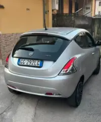 Lancia ypsilon - 3