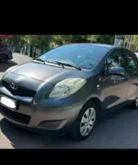 Toyota Yaris 1.0 5 porte